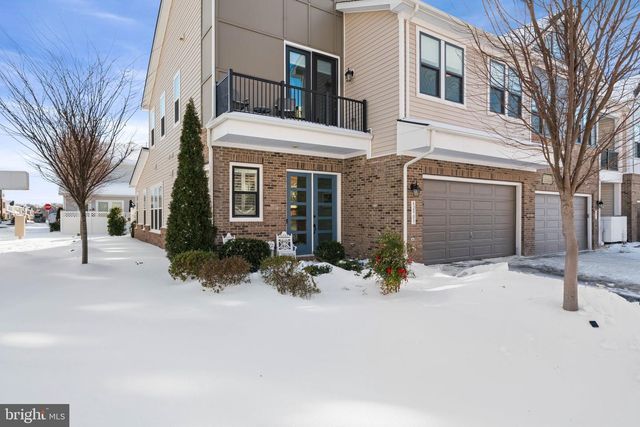 42905 SANDY QUAIL TER, Ashburn, VA 20148