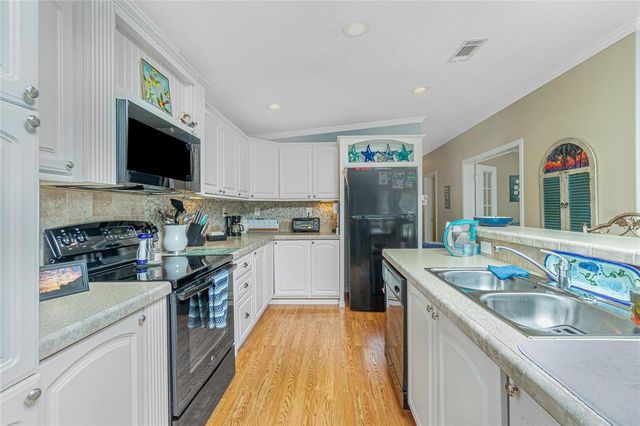 7646 RATAN CIRCLE, Port Charlotte, FL 33981