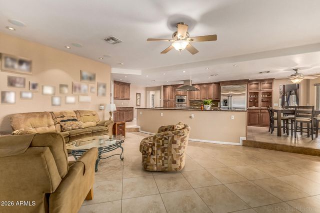 2600 W TULSA Street, Chandler, AZ 85224