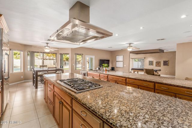 2600 W TULSA Street, Chandler, AZ 85224