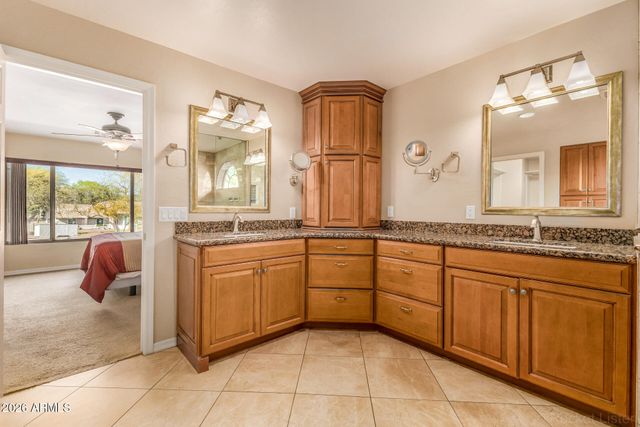 2600 W TULSA Street, Chandler, AZ 85224