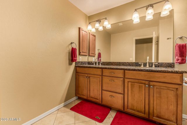 2600 W TULSA Street, Chandler, AZ 85224