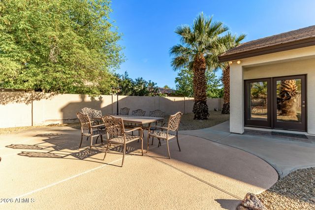 2600 W TULSA Street, Chandler, AZ 85224