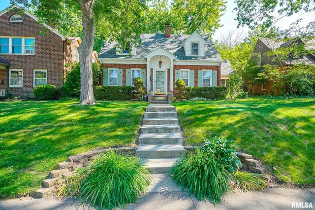 414 W MAYWOOD Avenue, Peoria, IL 61604
