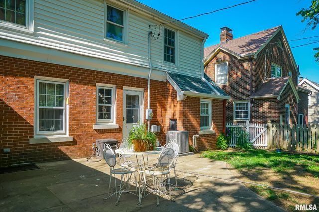 414 W MAYWOOD Avenue, Peoria, IL 61604
