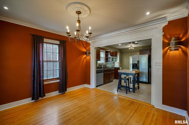 414 W MAYWOOD Avenue, Peoria, IL 61604