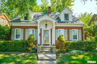 414 W MAYWOOD Avenue, Peoria, IL 61604