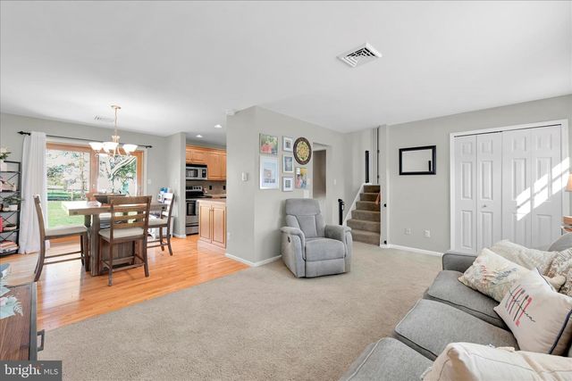 240 BIRCHWOOD LN, Lititz, PA 17543