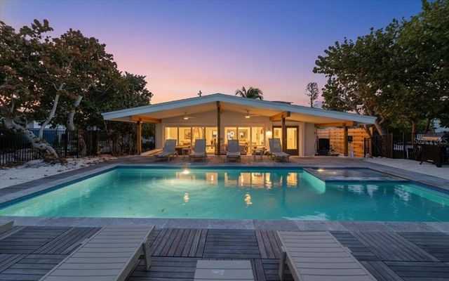 102 TUNA STREET, Anna Maria, FL 34216