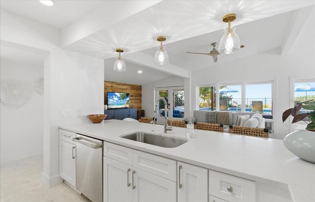 102 TUNA STREET, Anna Maria, FL 34216