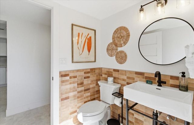 102 TUNA STREET, Anna Maria, FL 34216