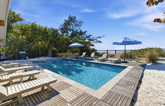 102 TUNA STREET, Anna Maria, FL 34216