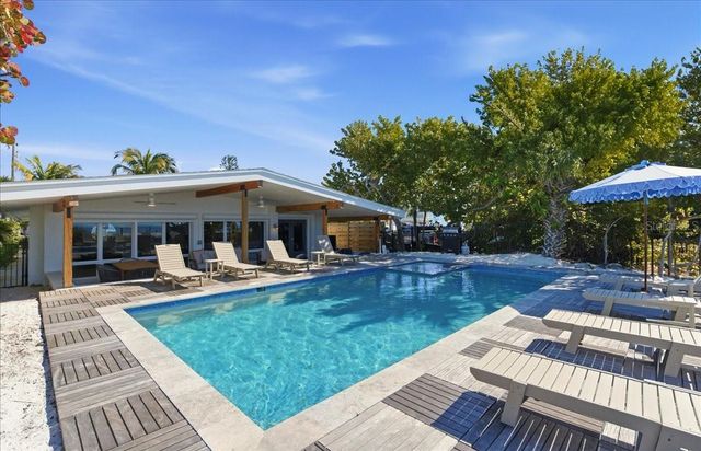 102 TUNA STREET, Anna Maria, FL 34216