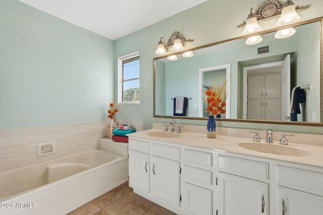 457 E BLUEBELL Lane, Tempe, AZ 85288