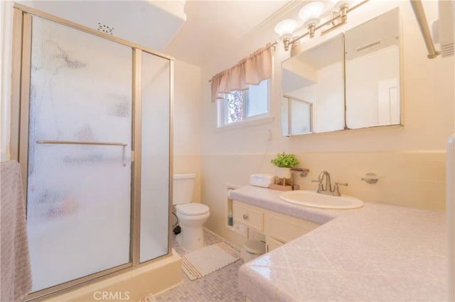 10462 Somerset Boulevard, Bellflower, CA 90706