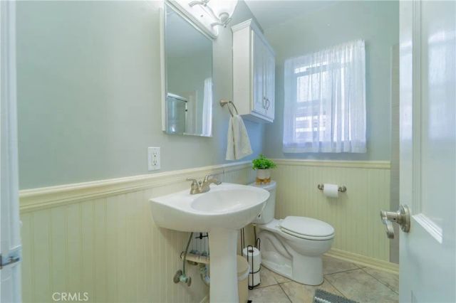 10462 Somerset Boulevard, Bellflower, CA 90706