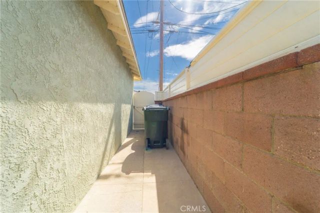 10462 Somerset Boulevard, Bellflower, CA 90706