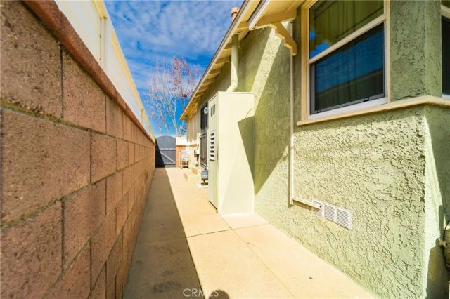 10462 Somerset Boulevard, Bellflower, CA 90706