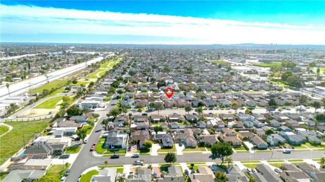 10462 Somerset Boulevard, Bellflower, CA 90706