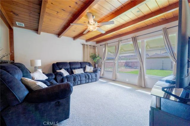 10462 Somerset Boulevard, Bellflower, CA 90706