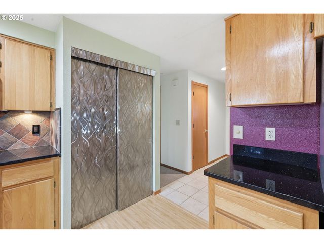 19235 Sw DURELL Ct, Beaverton, OR 97003