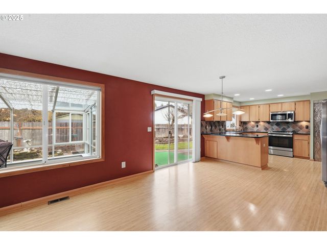 19235 Sw DURELL Ct, Beaverton, OR 97003