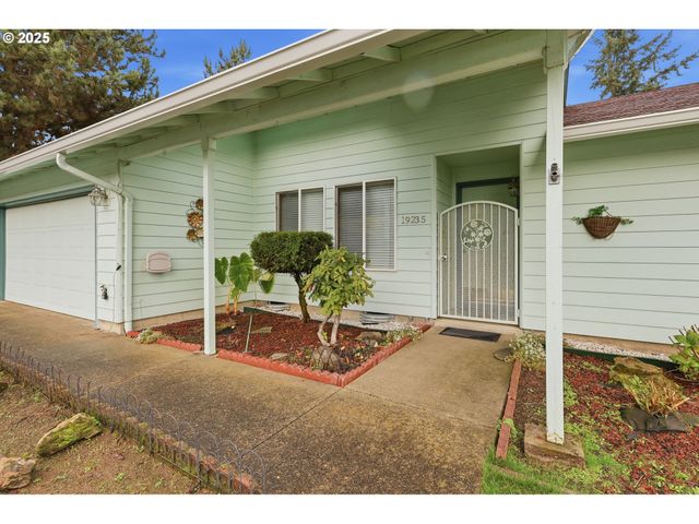 19235 Sw DURELL Ct, Beaverton, OR 97003