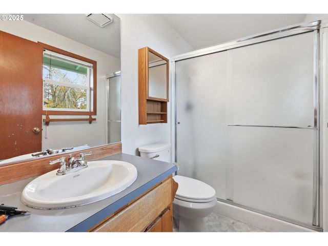 19235 Sw DURELL Ct, Beaverton, OR 97003