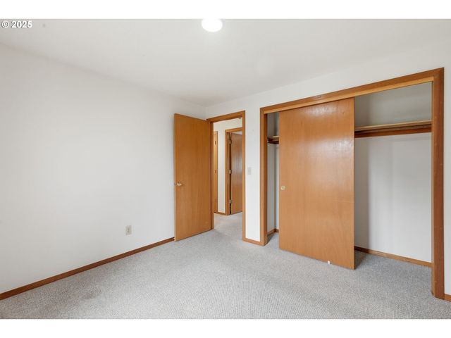 19235 Sw DURELL Ct, Beaverton, OR 97003