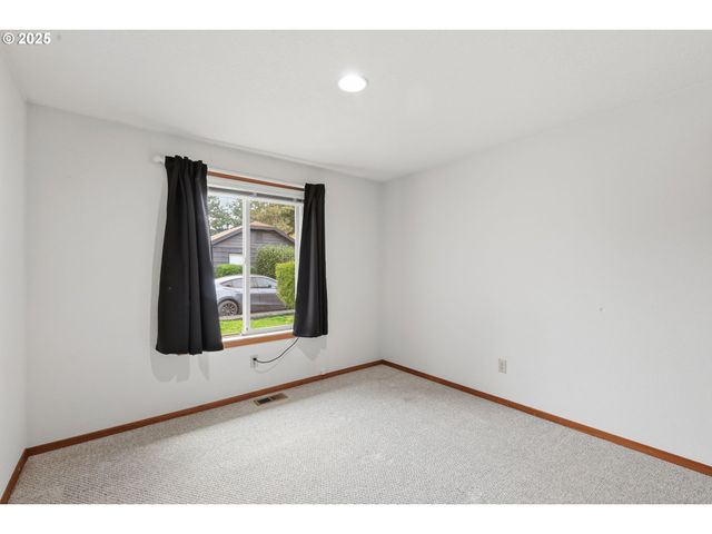 19235 Sw DURELL Ct, Beaverton, OR 97003