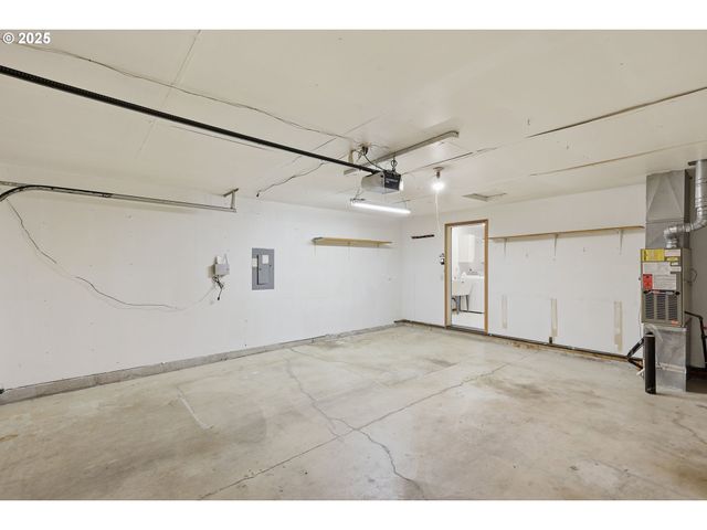 19235 Sw DURELL Ct, Beaverton, OR 97003