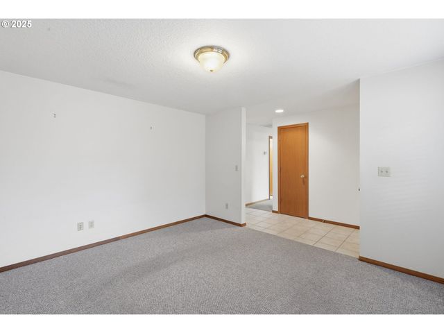 19235 Sw DURELL Ct, Beaverton, OR 97003