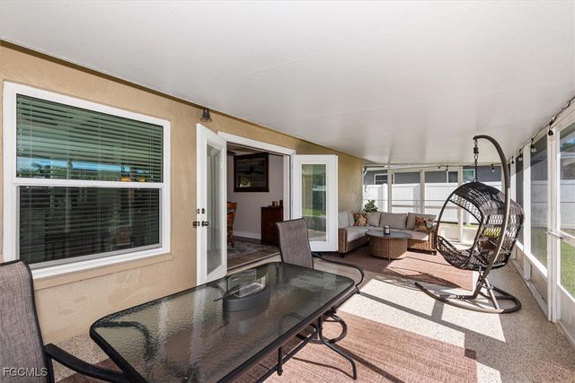 2124 NE 3rd TER, Cape Coral, FL 33909