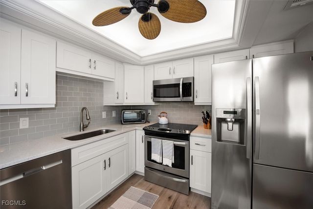 2124 NE 3rd TER, Cape Coral, FL 33909