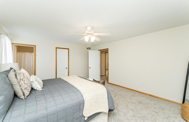 2657 Colleen Street NE, Rochester, MN 55906