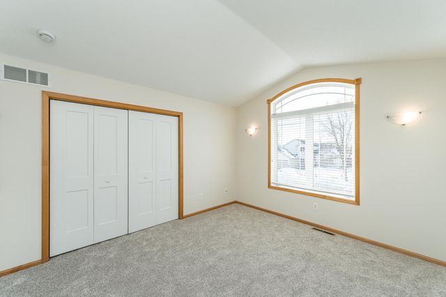 2657 Colleen Street NE, Rochester, MN 55906