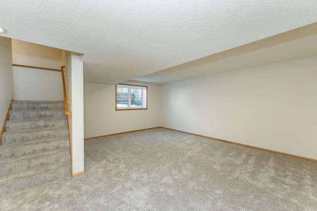 2657 Colleen Street NE, Rochester, MN 55906