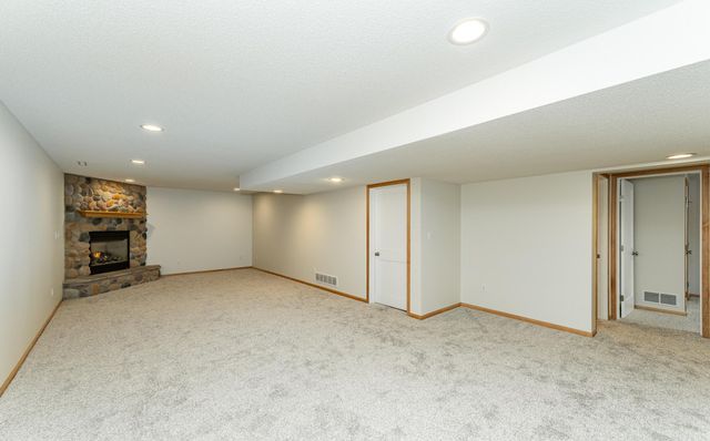 2657 Colleen Street NE, Rochester, MN 55906