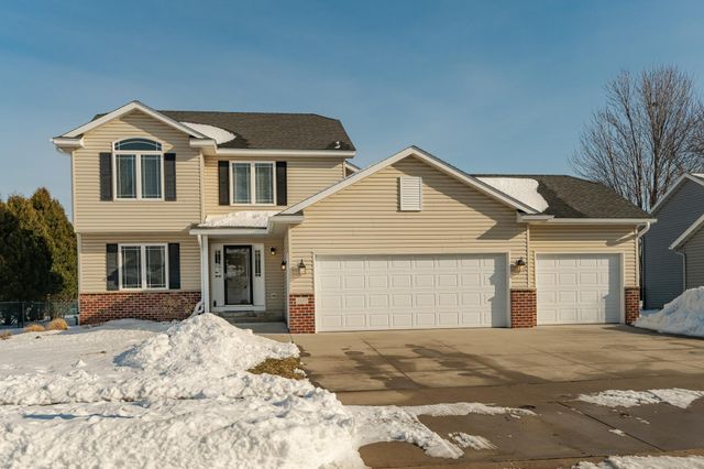 2657 Colleen Street NE, Rochester, MN 55906