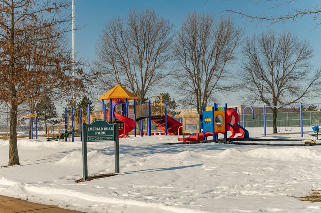 2657 Colleen Street NE, Rochester, MN 55906