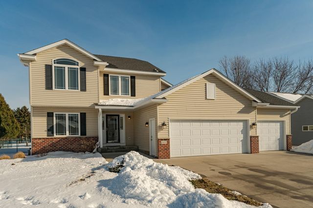 2657 Colleen Street NE, Rochester, MN 55906