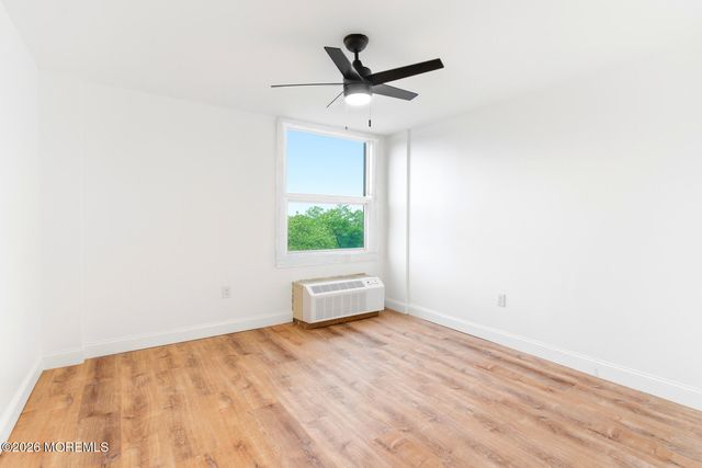 1 Scenic Drive 303, Highlands, NJ 07732