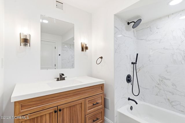 1 Scenic Drive 303, Highlands, NJ 07732