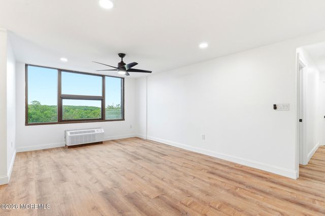 1 Scenic Drive 303, Highlands, NJ 07732