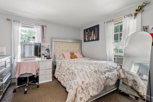423 Tiffany St, Springfield, MA 01108