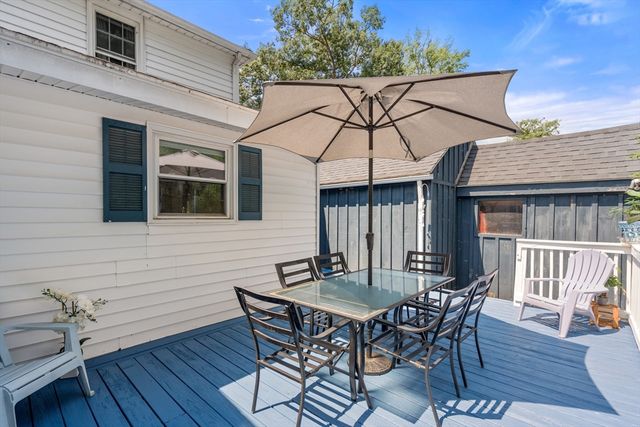 423 Tiffany St, Springfield, MA 01108