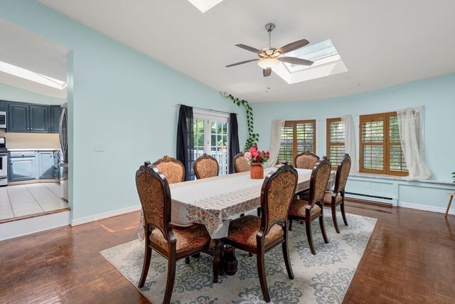 423 Tiffany St, Springfield, MA 01108
