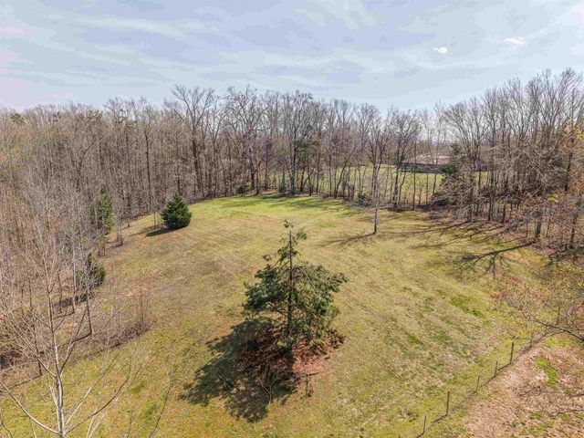 7010 22 HWY, Adamsville, TN 38310