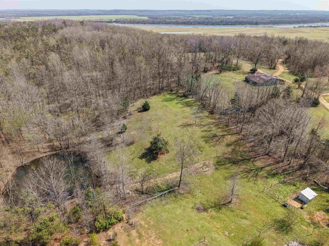 7010 22 HWY, Adamsville, TN 38310