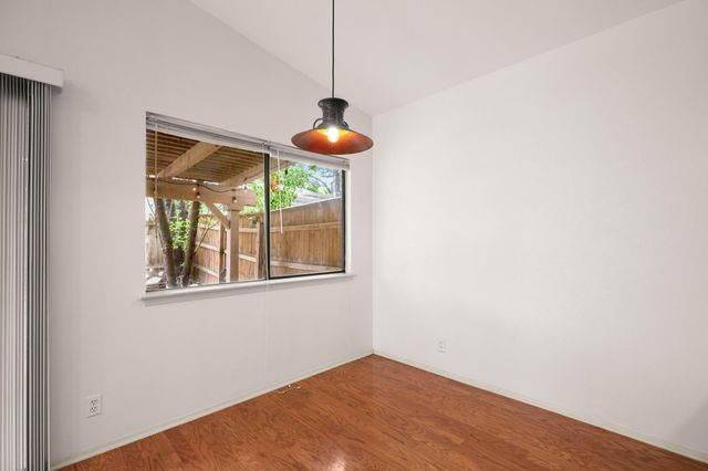 9001 Parkfield DR B, Austin, TX 78758